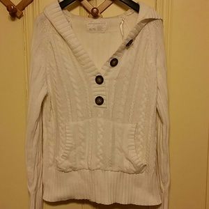 White hooded sweater