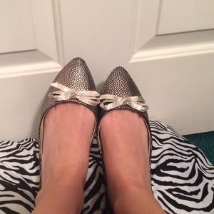 Metallic flats