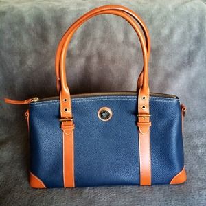 Dooney & Bourke Bags - Navy Blue Dooney & Bourke Bag Dooney & Bourke Bags - Navy Blue Dooney & Bourke Bag