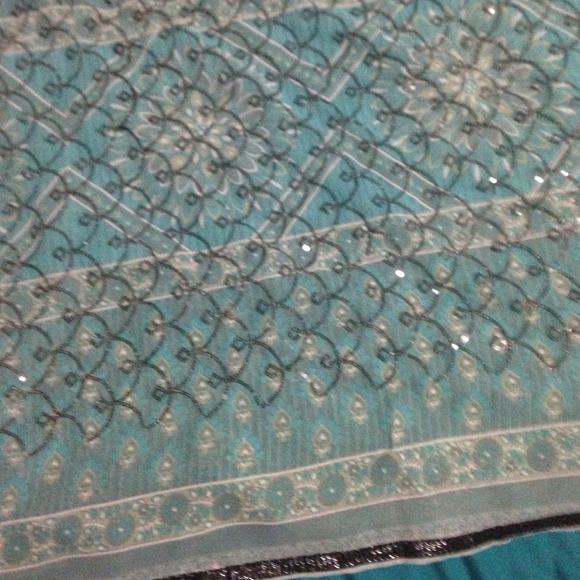 Saree - Picture 2 of 2