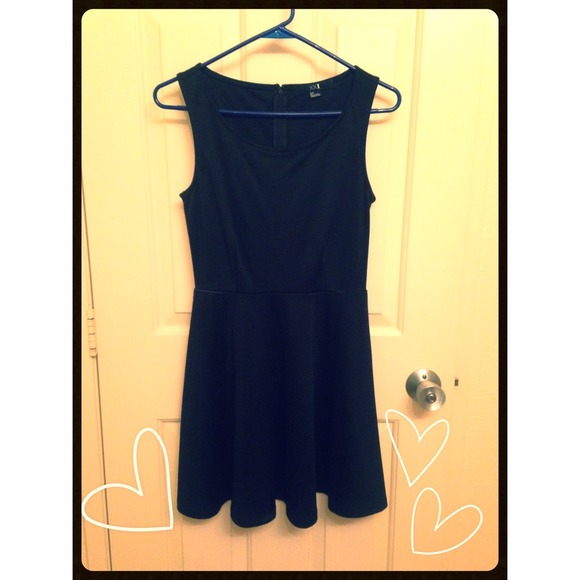 Forever Twenty-One Little Black Dress!