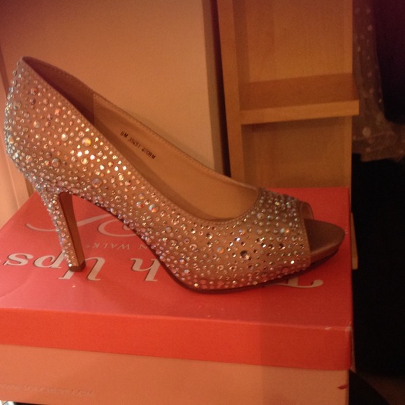 Touch Ups Rhinestone Pumps - Picture 2 of 3
