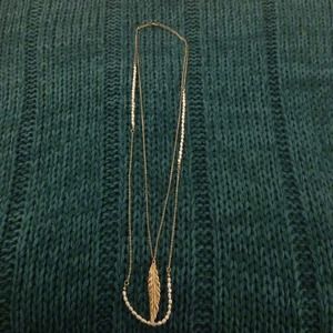 Feather and pearl necklace