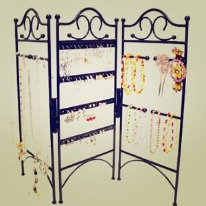 Jewelry - Jewelry Organizer! Jewelry - Jewelry Organizer!