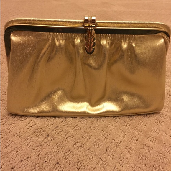 Gold clutch - Picture 1 of 3