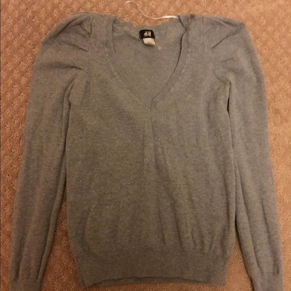 H&M sweater - Picture 1 of 2