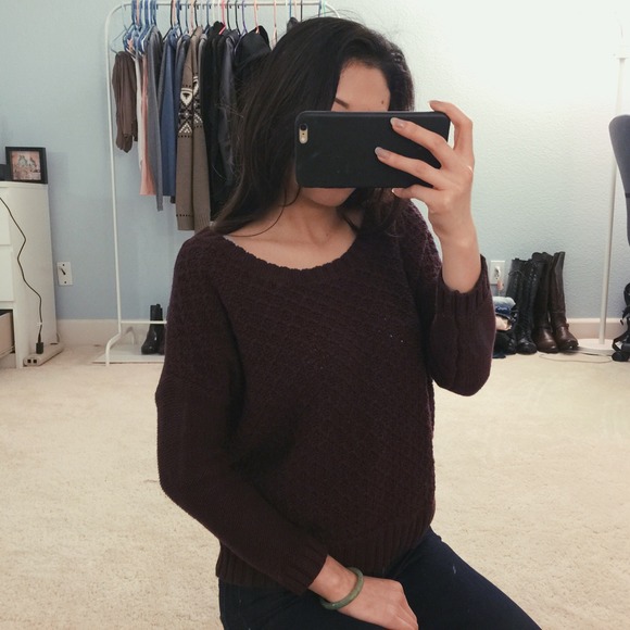 Maroon Knitted sweater