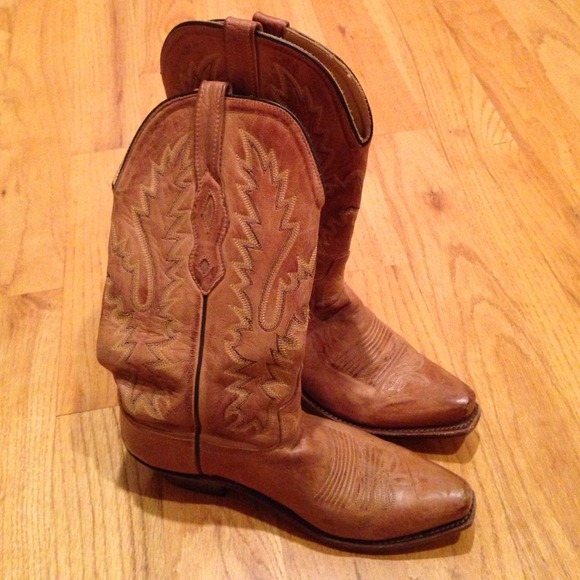 Real leather camel cowboy boots