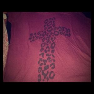 Cross skulls