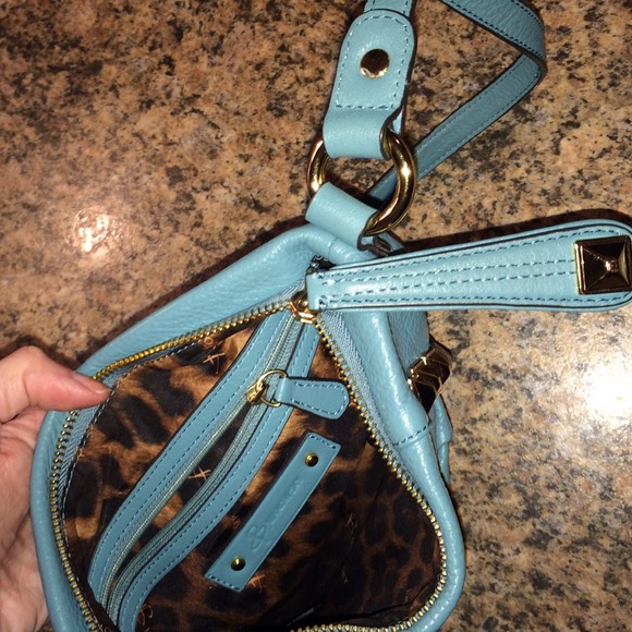 Teal leather🐬gold hardware✨ keeping 🥰 - Picture 2 of 4