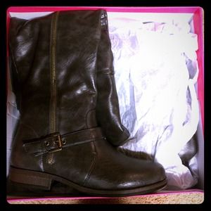 Over the Knee Boots, so cute! Size 8