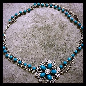 Blue beaded and metal flower necklace!