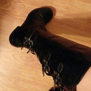 American Eagle boots