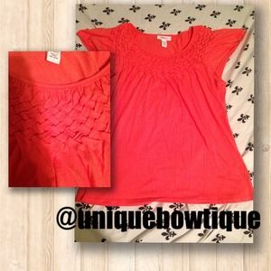 Weave pattern neckline top