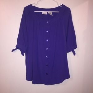 3/4 Length Blue Purplish Top