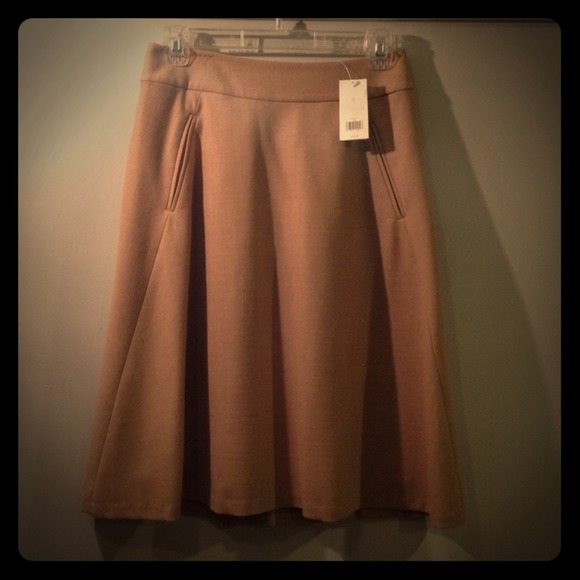 Banana Republic camel A-line skirt.