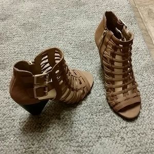 Vince Camuto High-heeled, camel - colored shoes