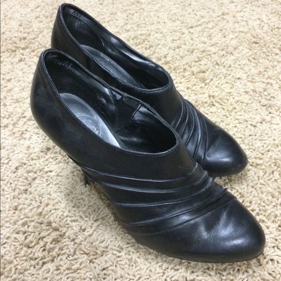 Jessica Simpson booties