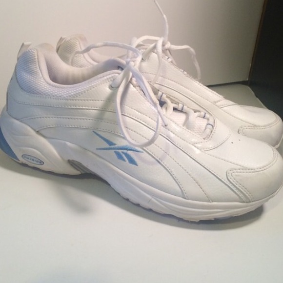 Like New Reebok DMXMAX Sneakers