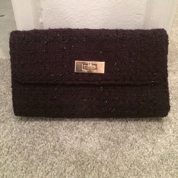 Purple sparkly clutch