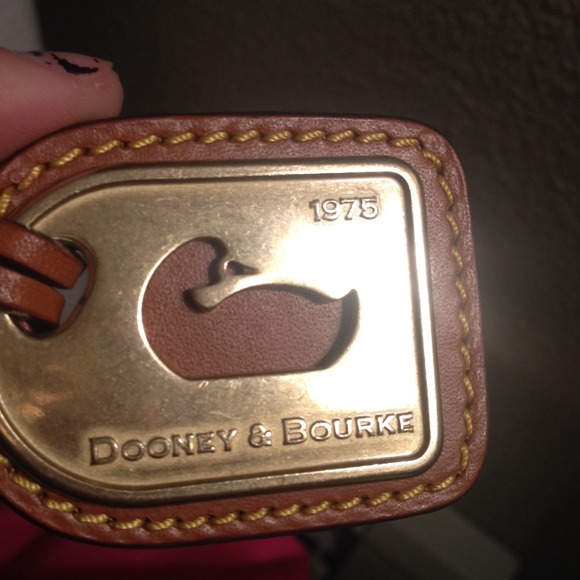 Dooney and Bourke hot pink handbag - Picture 4 of 4