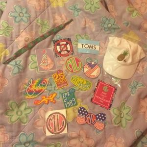 Marley Lilly, Chacos, and Toms  $10 4 EVERYTHING🎀