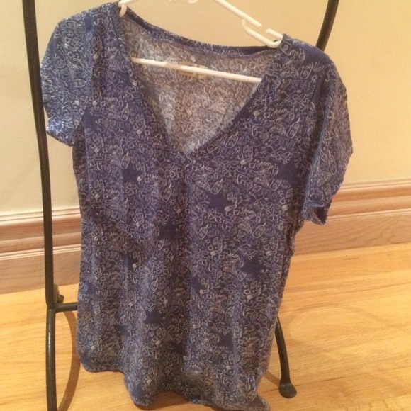Hollister doodle Vneck t-shirt