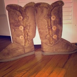 Brown Boots with the furrr