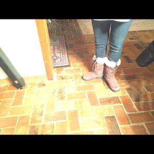 More pics of brown ugg boots!