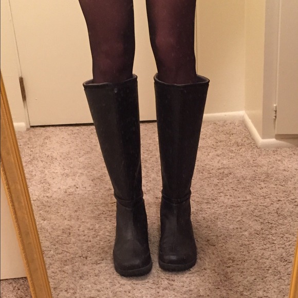 Black all weather boots