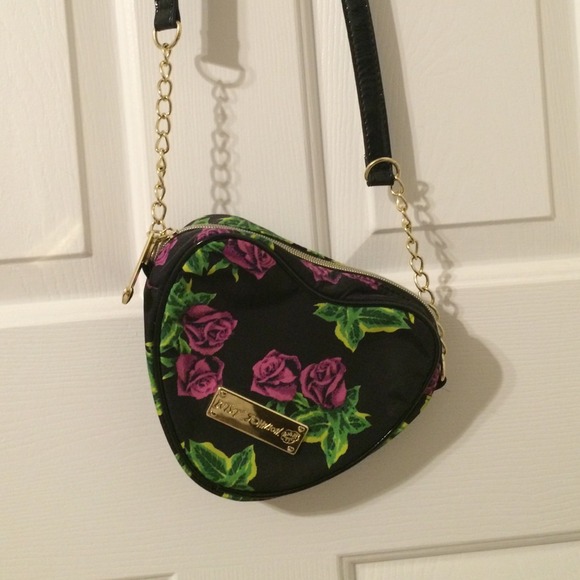 Cross body purse