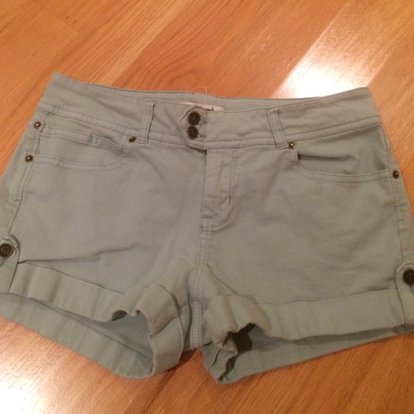 Sea Green mid rise shorts