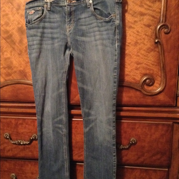 Hollister skinny jeans.
