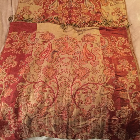 PASHMINA Scarf - Picture 1 of 3