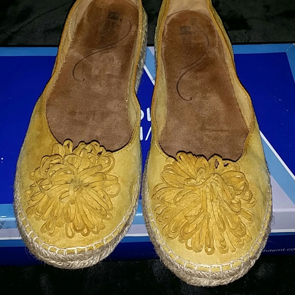 Shoe - Picture 4 of 4