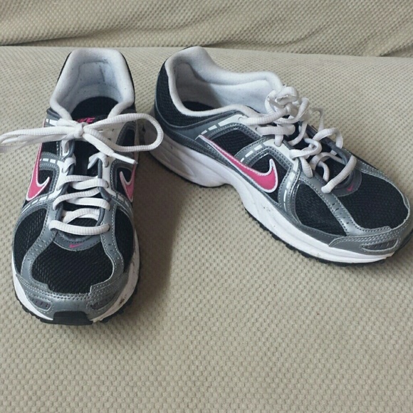 💲💲 SOLD 💲💲Nike running shoes