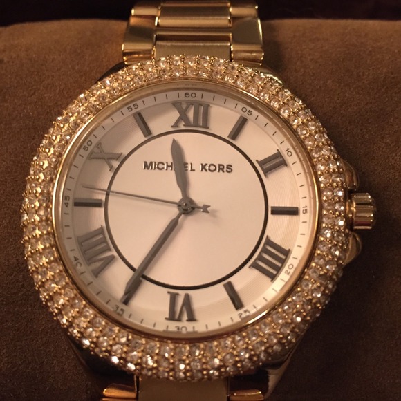 SOLD  "Look, It's Michael". NEW Michael Kors Watch - Picture 2 of 4