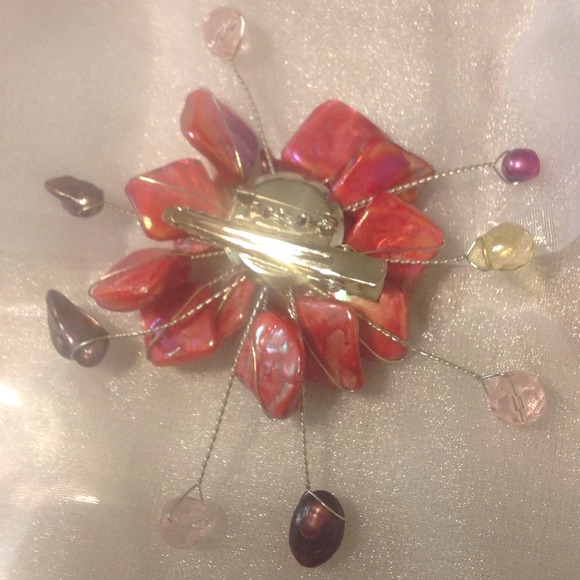 🎉🎉HP🎉🎉New pin/hairpiece in pretty pink - Picture 4 of 4