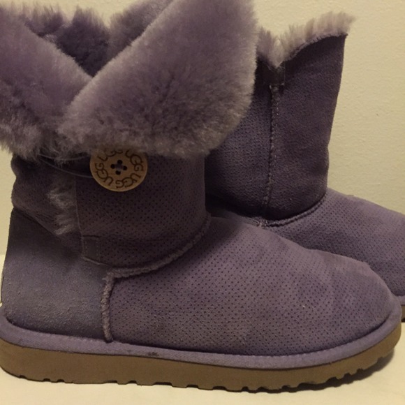 purple uggs with buttons purple uggs with buttons