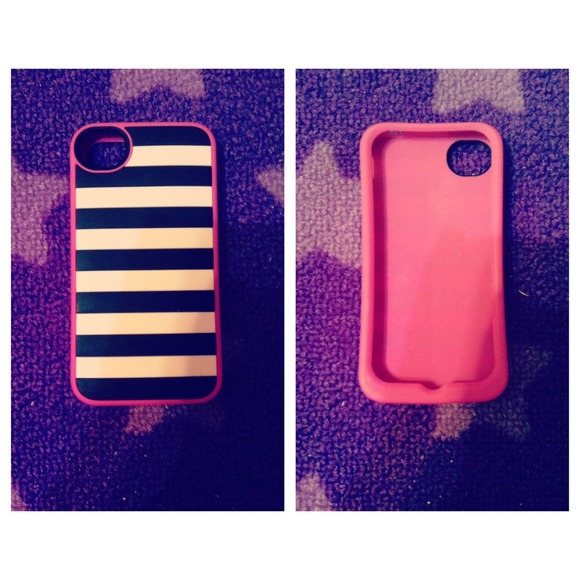iPhone 4 case.