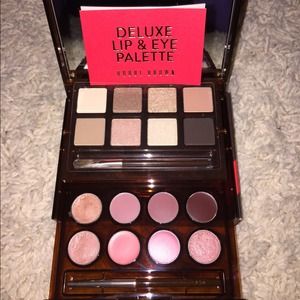 Bobbi Brown makeup palette