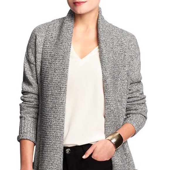 🎉🎊HP🎊🎉 Chunky Grey Cardigan and Sweater Coat