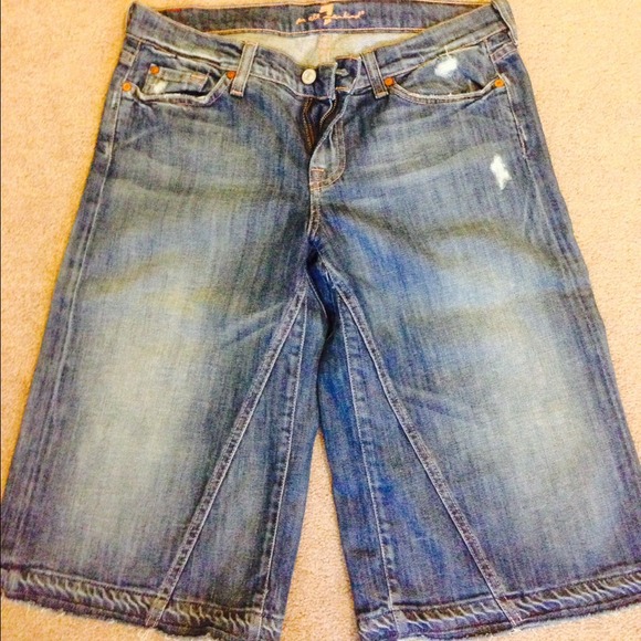 NWOT 7 for all mankind capris