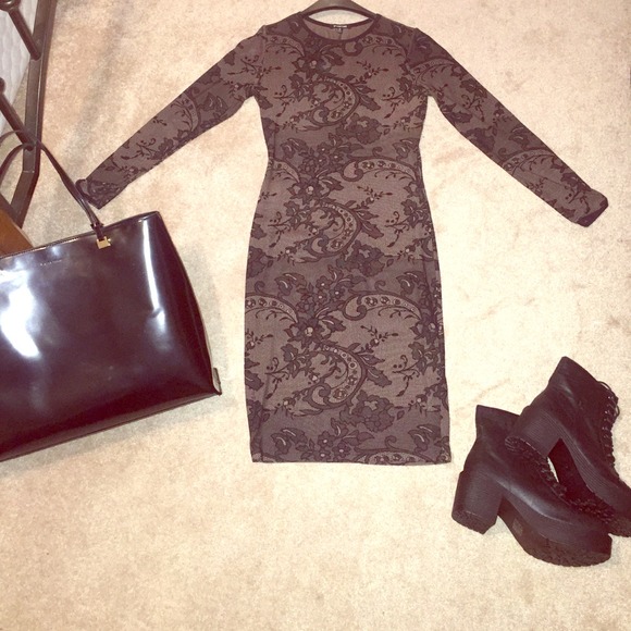 Long sleeve midi dress