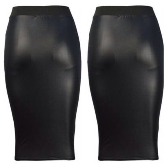 Skirt 💕 🎉Back In Stock🎉 - Picture 3 of 3