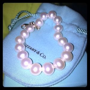 Tiffany & Co. Pearl bracelet