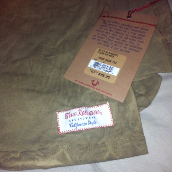 Sold /Host pick 💥)NWT TRUE RELIGION TIE DYE SHIRT - Picture 3 of 5