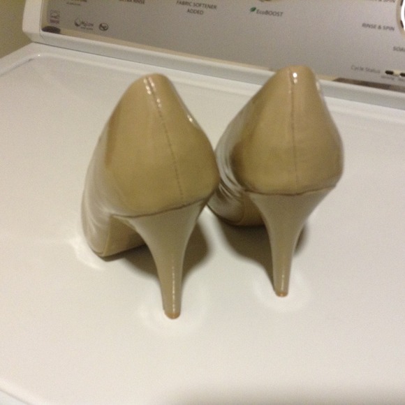 Nude heels - Picture 3 of 4