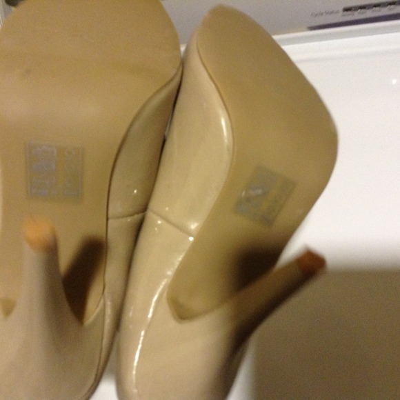 Nude heels - Picture 4 of 4