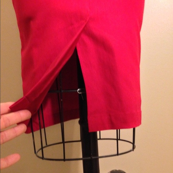 Red Dress (ModCloth) - Picture 4 of 4